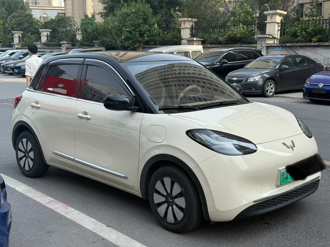 WuLing 2025 Plantronics 333km LingBox Connected Automatic Gear 10