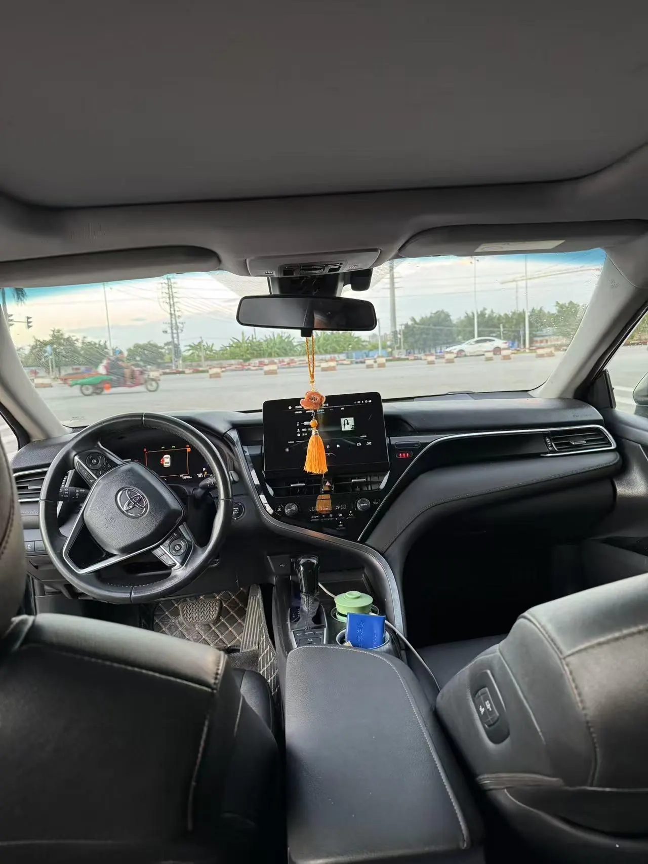 Toyota 2021 Camry 2.5G Deluxe Edition Automatic Gear 4