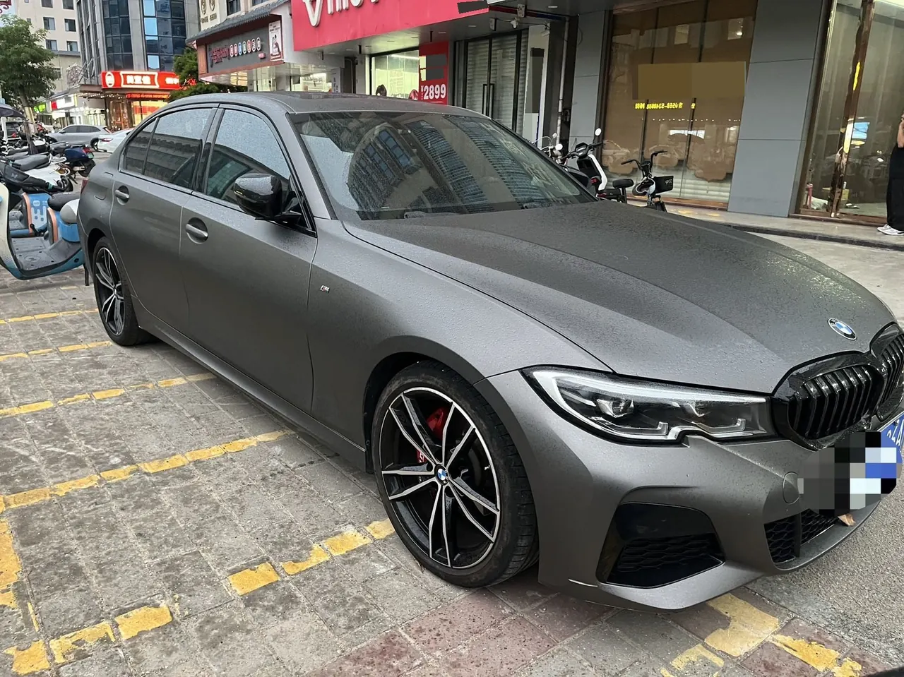 BMW 3 Series 2021 325Li 2.0T M Sports Obsidian Night Suit Automatic Gear 2