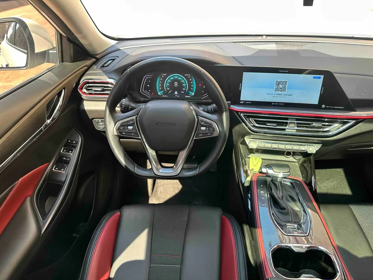 Oshan 2022 X5 1.5T Sports Edition Cyclone Charge Automatic Gear 8