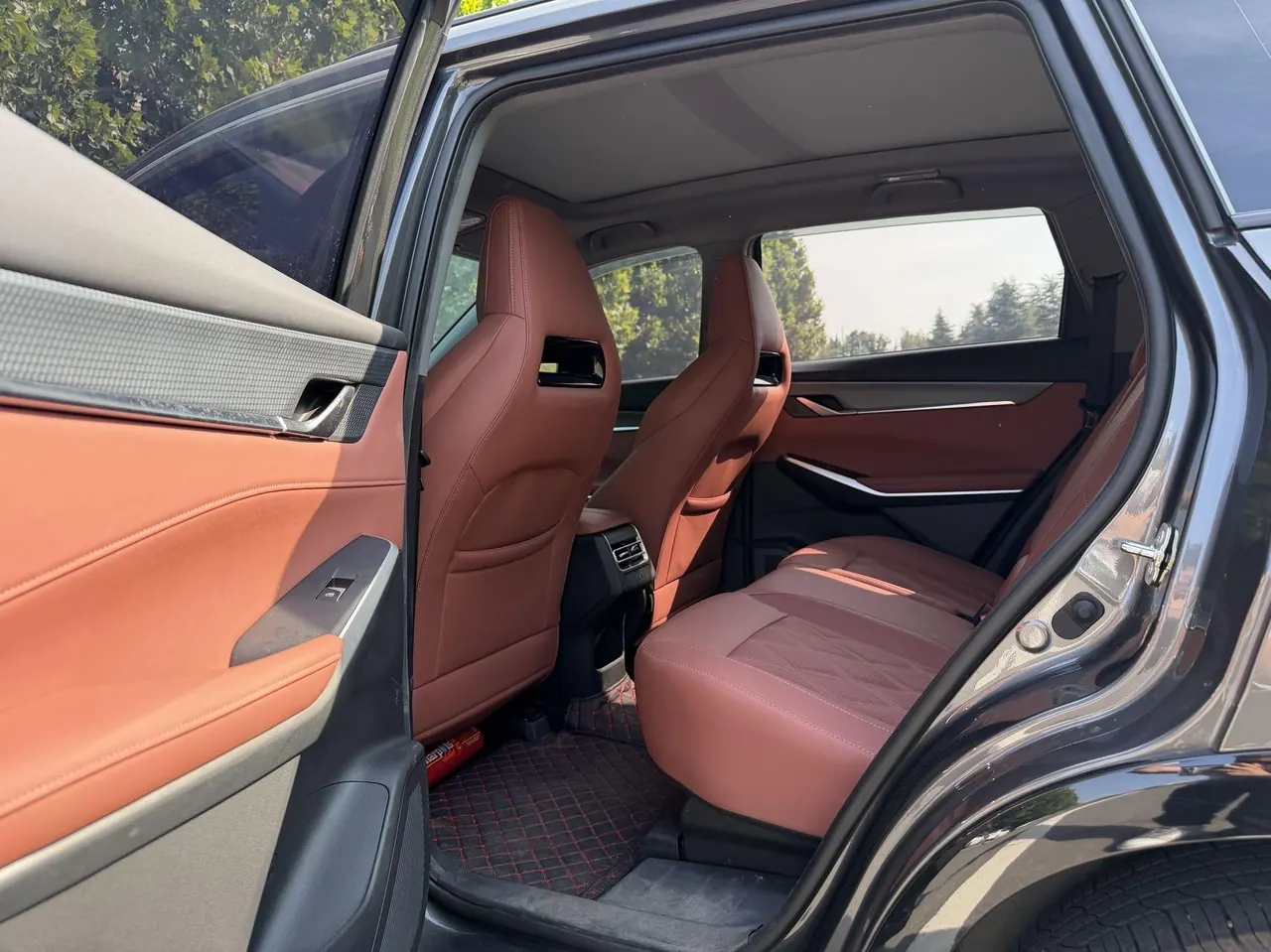 ChangAn 2023 CS75 PLUS 1.5T Prestige Automatic 4