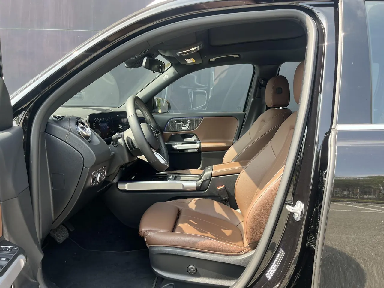 Mercedes Benz 2025 GLB 220 48V 2.0T fashion automatic gear 4