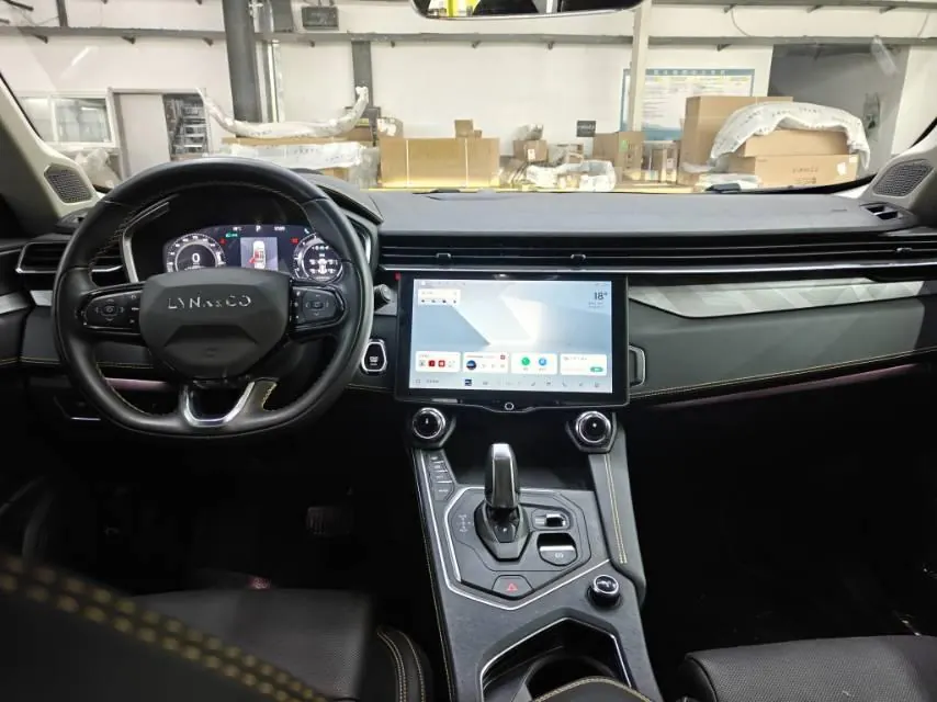 LYNK&amp;CO 2024 LYNK&amp;CO 01 2.0TD Two-Drive Global Pro Auto 2