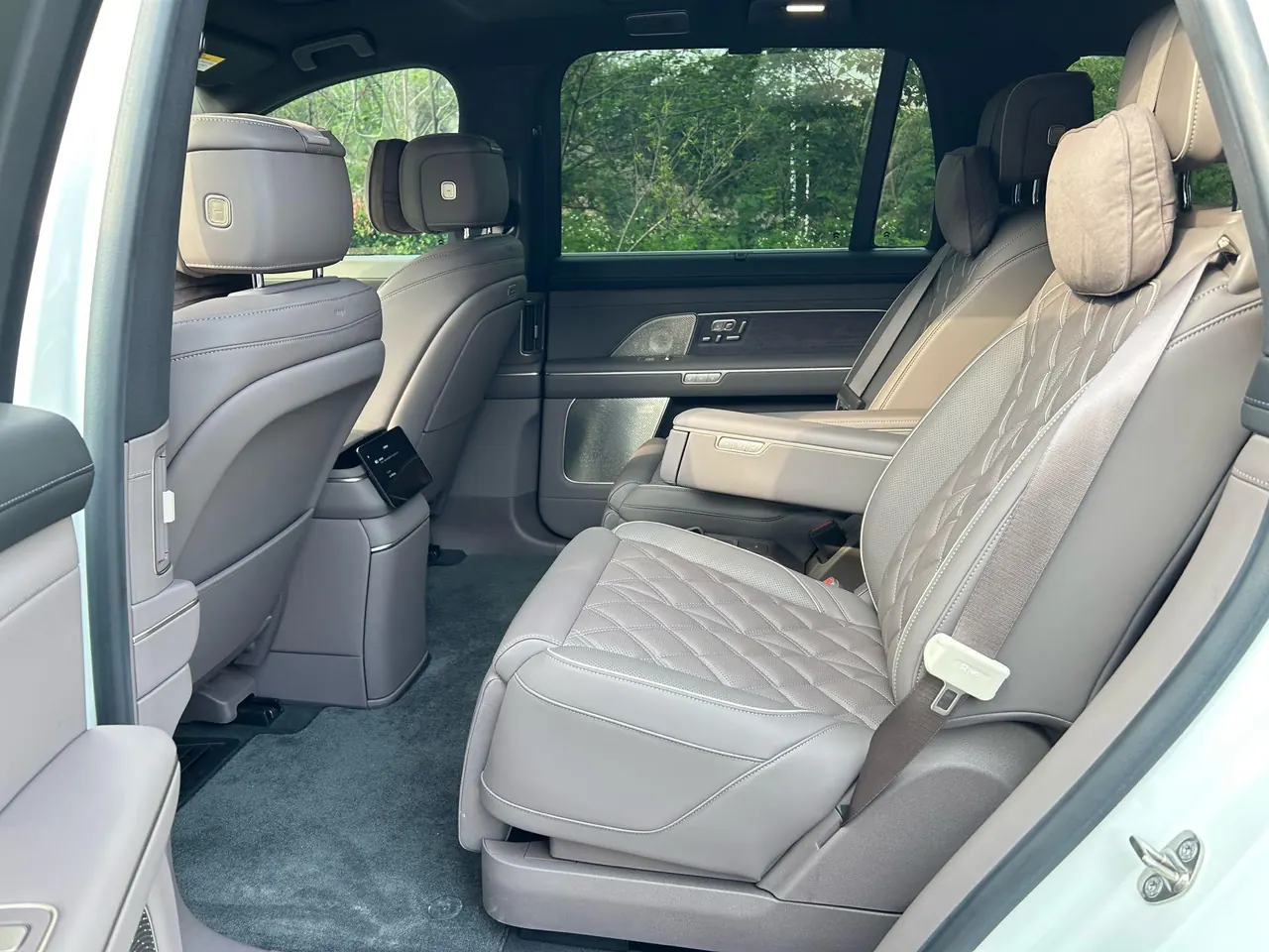 NIO 2026 ES8 6-seat executive deluxe automatic gear 5