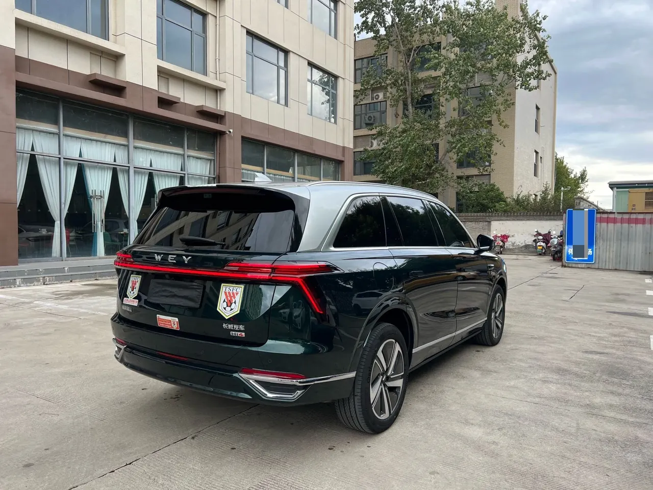 WEY 2026 Blue Mountain DHT 1.5T Intelligent Advanced Edition Four-wheel Drive Max Automatic Gear 4
