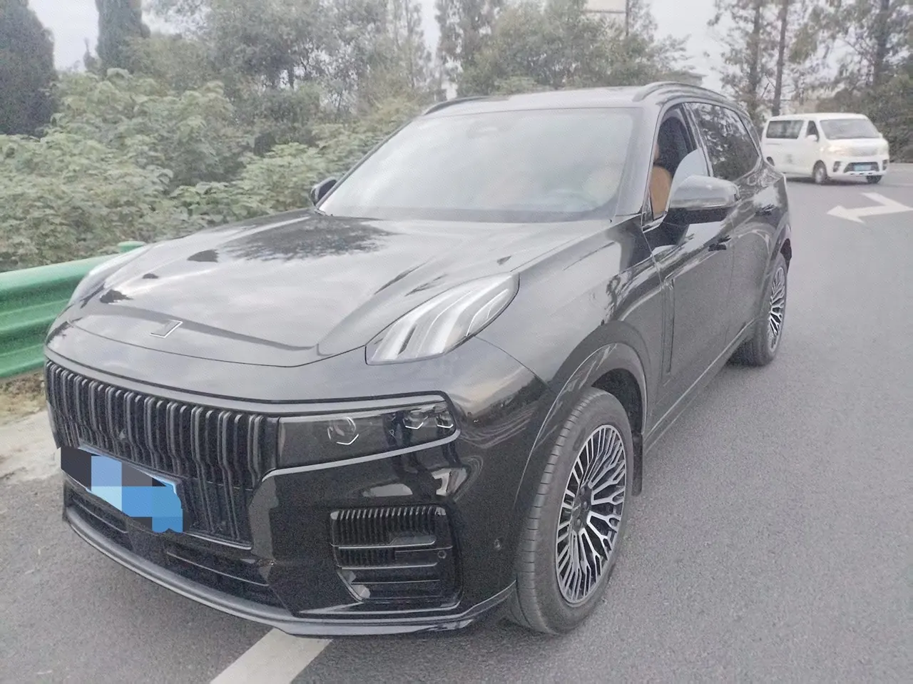 打开图片灯箱:LYNK&CO 2026 LYNK&CO 09 MHEV 2.0T four-wheel drive exploration version Ultra automatic gear