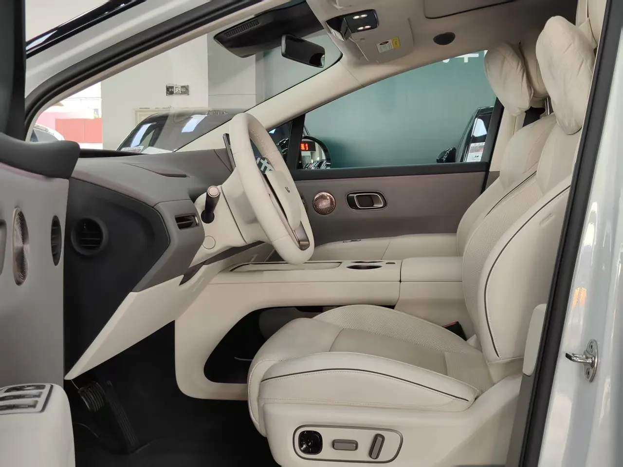 Li 2025 i8 Standard Edition Automatic Gear 3