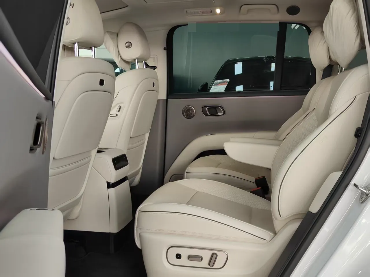 Li 2025 i8 Standard Edition Automatic Gear 4