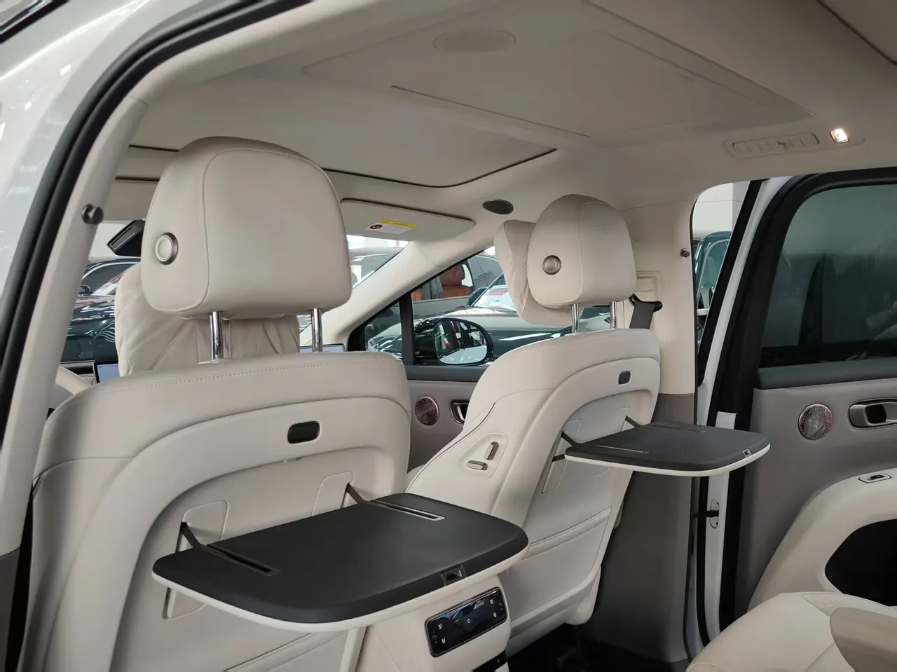 Li 2025 i8 Standard Edition Automatic Gear 6