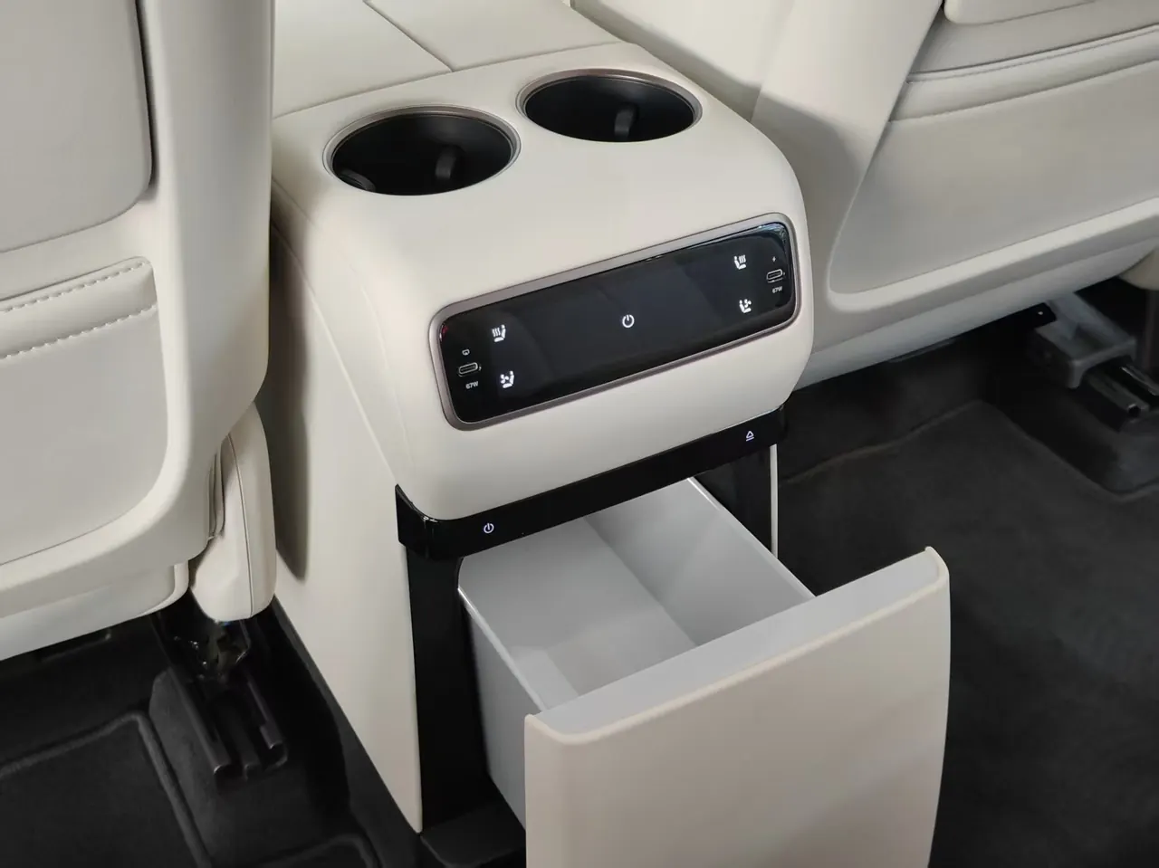 Li 2025 i8 Standard Edition Automatic Gear 7