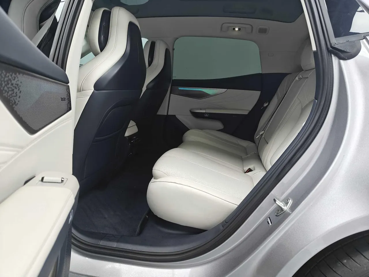 LYNK&amp;CO 2026 LYNK&amp;CO 07 EM-P 1.5T 126 Long Endurance Ultra Auto 11