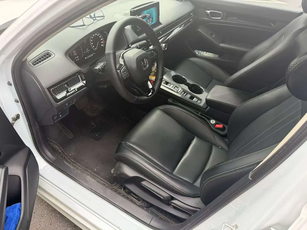 Honda 2023 Civic e:HEV 2.0 Stepless Pioneer Edition Automatic Gear 2