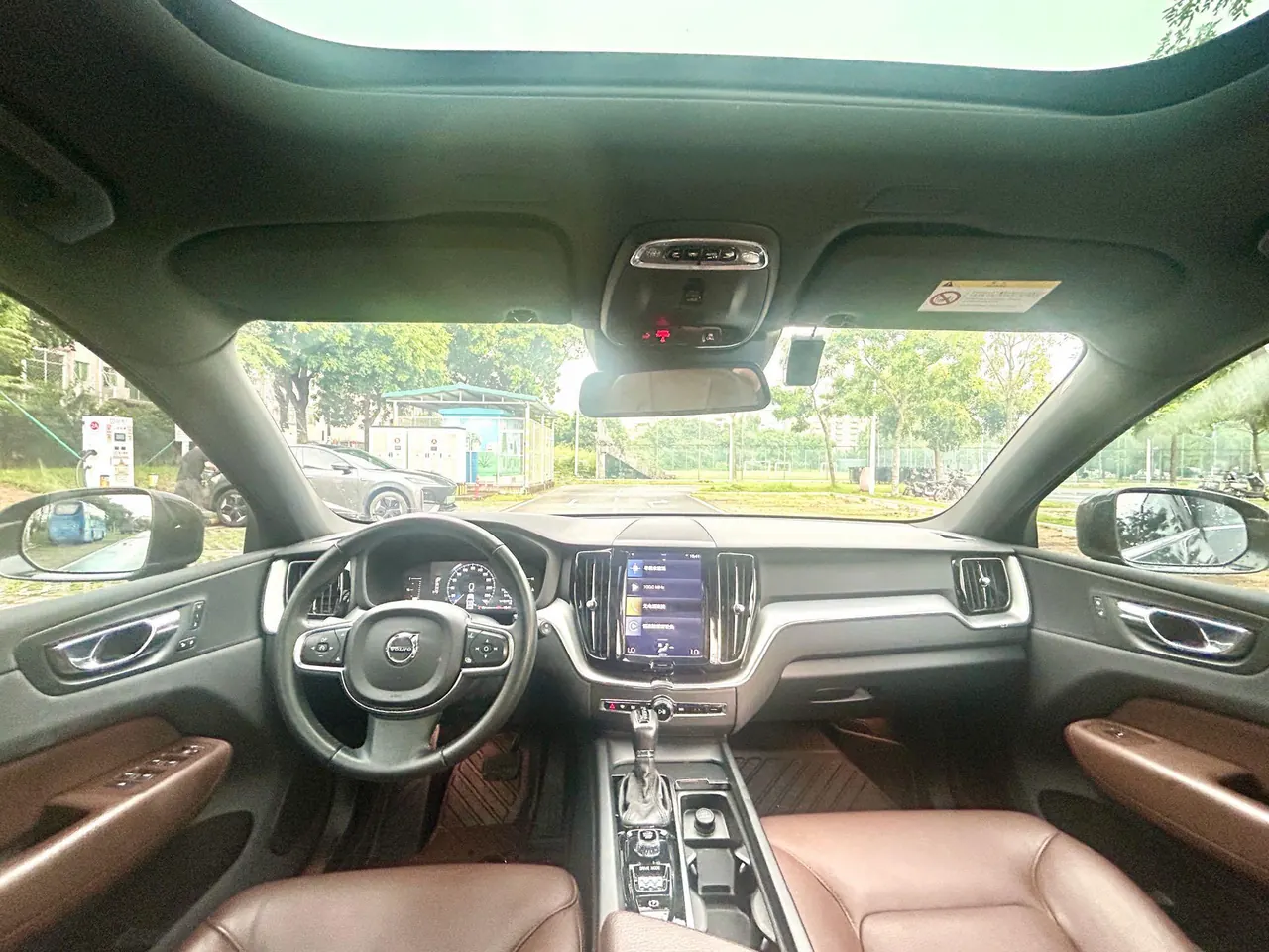 Volvo 2021 XC60 2.0T T5 4-wheel drive smart luxury automatic gear 5