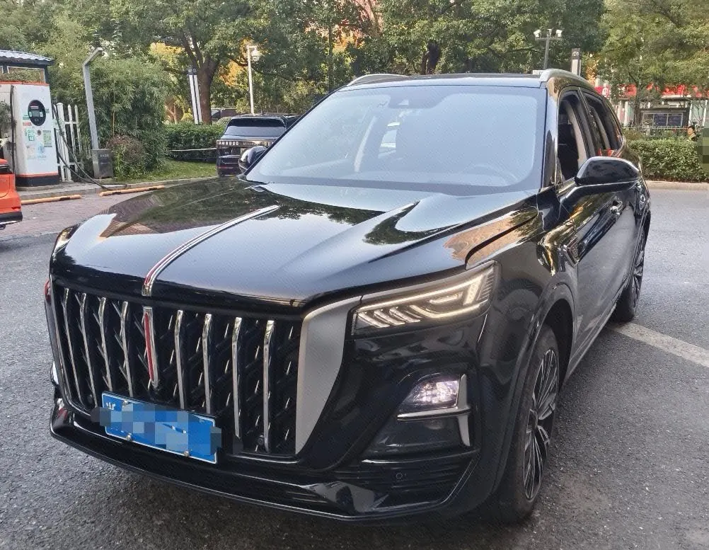 Open image lightbox: HongQi 2023 HS5 2.0T 4-wheel drive flag Pro 500000 commemorative automatic gear