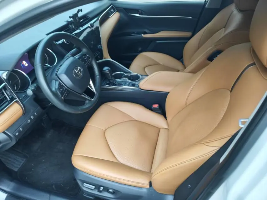 Toyota 2021 Camry 2.5G Deluxe Edition Automatic Gear 5