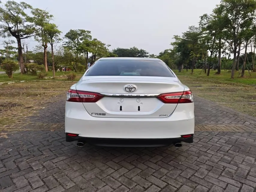 Toyota 2021 Camry 2.5G Deluxe Edition Automatic Gear 8