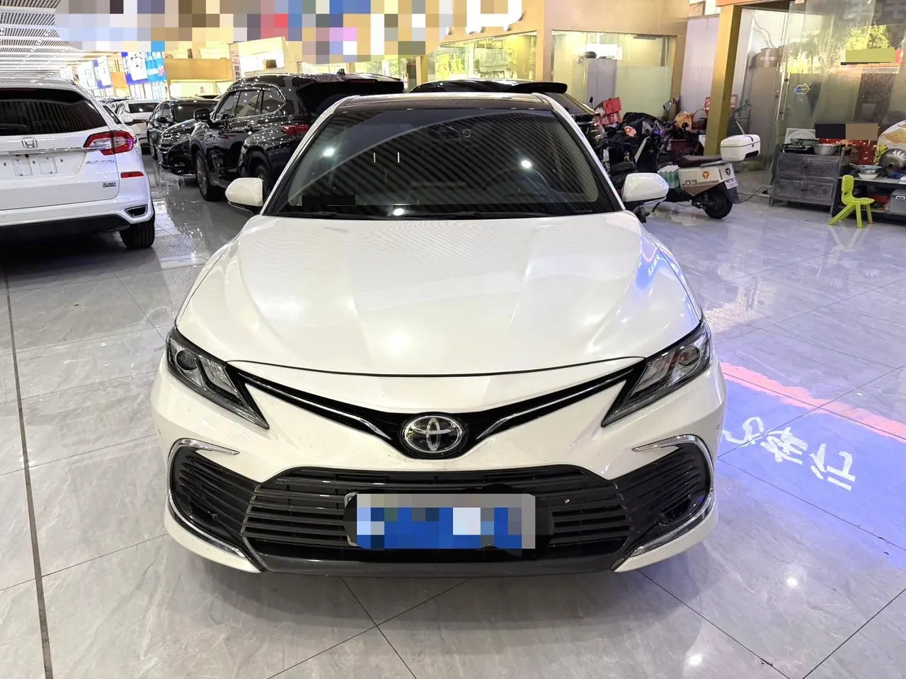 Toyota 2021 Camry 2.5G Deluxe Edition Automatic Gear 2