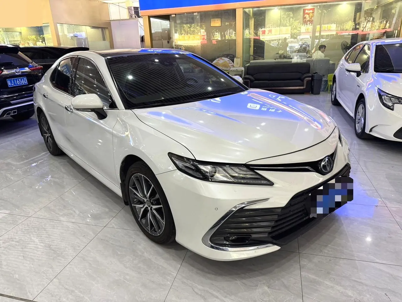 Toyota 2021 Camry 2.5G Deluxe Edition Automatic Gear 3