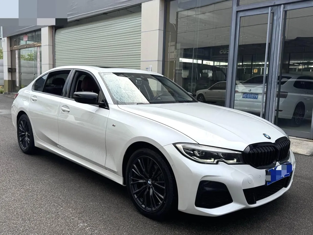BMW 3 Series 2021 325Li 2.0T M Sports Obsidian Night Kit (Changed) Automatic Gear 3