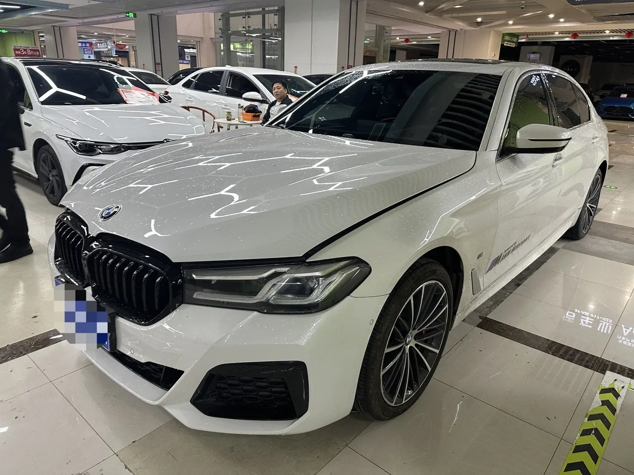 Open image lightbox: BMW 5 Series 2022 530Li xDrive 2.0T M Sports Suit (Modified) Automatic Gear