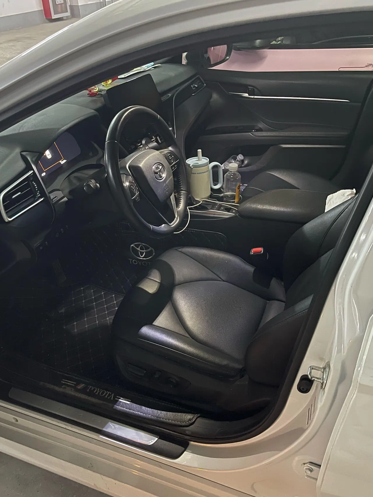 Toyota 2021 Camry 2.5G Deluxe Edition Automatic Gear 7