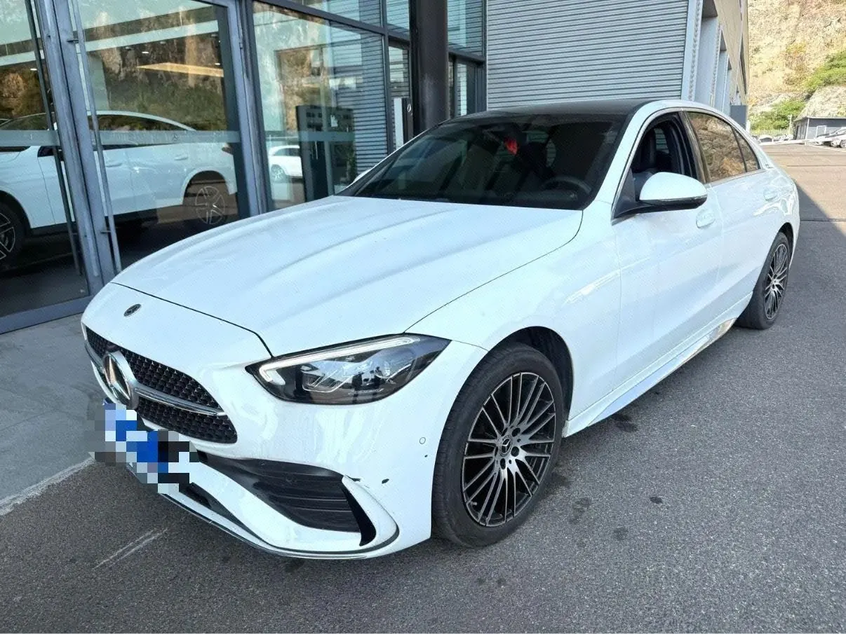 Открыть галерею: Mercedes Benz Class C 2024 C 260 L 48V 1.5T (Change 3) Automatic