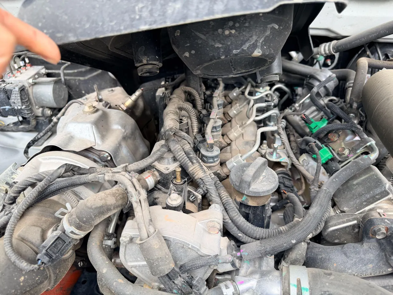 Isuzu 2020 mu-X 1.9T 4-wheel drive 5-seat automatic gear 14