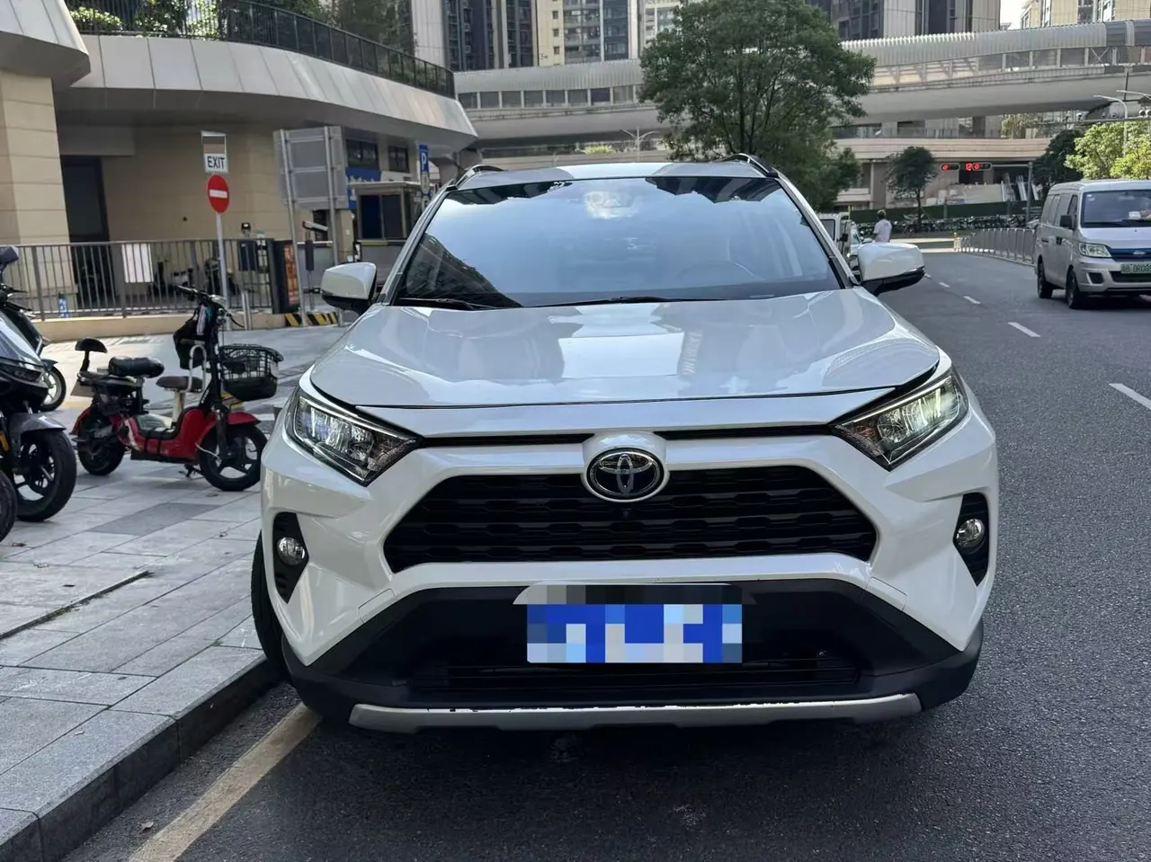 Toyota 2020 RAV4 Rongbo 2.0 Stepless Two-Drive Fashion Edition PLUS Automatic Gear 2