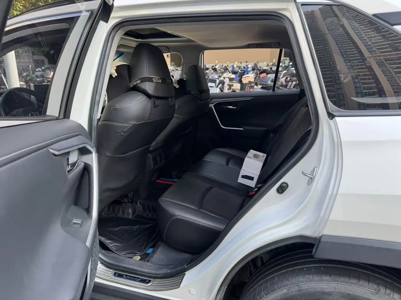 Toyota 2020 RAV4 Rongbo 2.0 Stepless Two-Drive Fashion Edition PLUS Automatic Gear 5