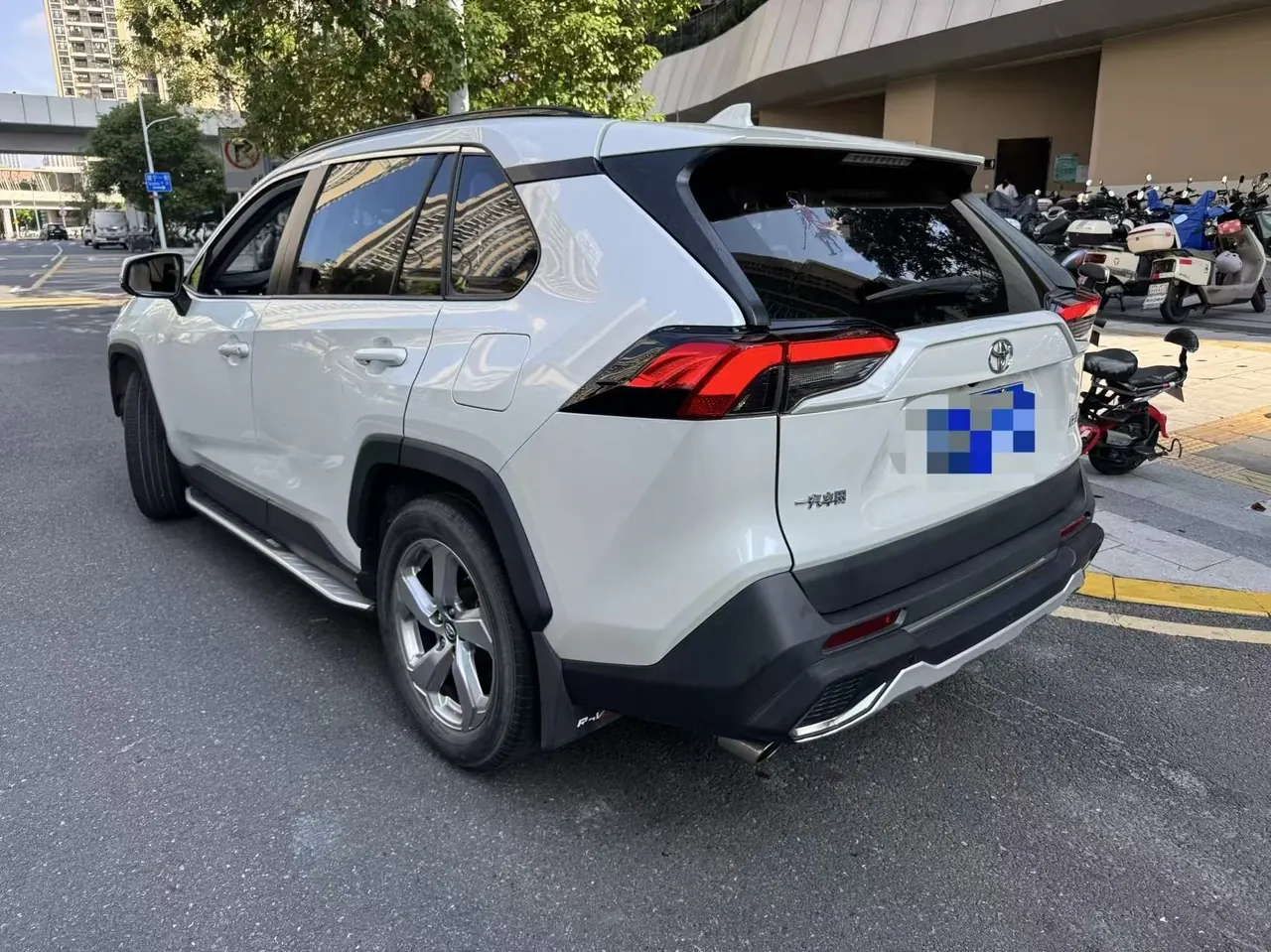 Toyota 2020 RAV4 Rongbo 2.0 Stepless Two-Drive Fashion Edition PLUS Automatic Gear 8