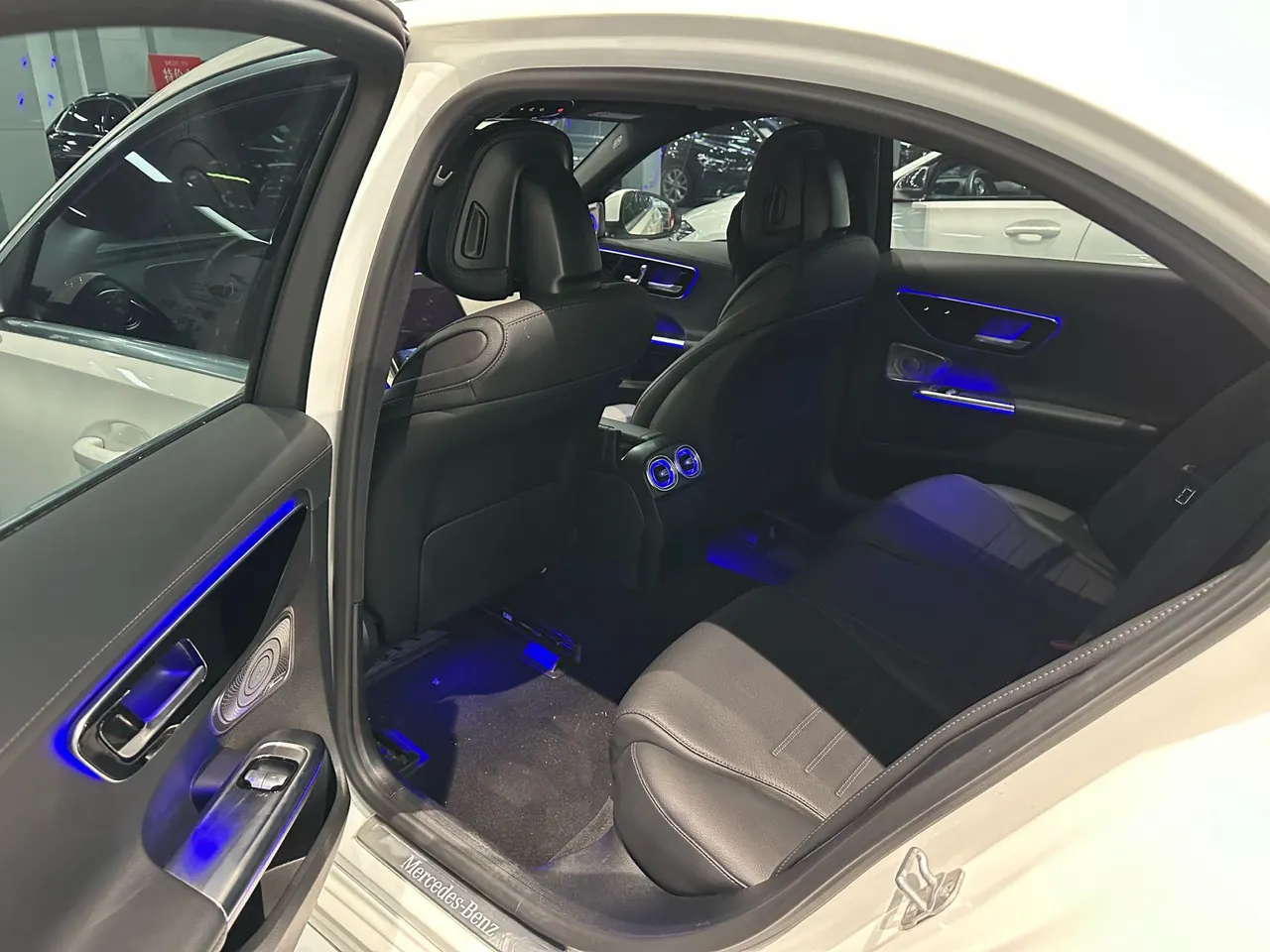Mercedes Benz Class C 2024 C 260 L 48V 1.5T Sports Edition (Modified 3) Automatic Gear 4