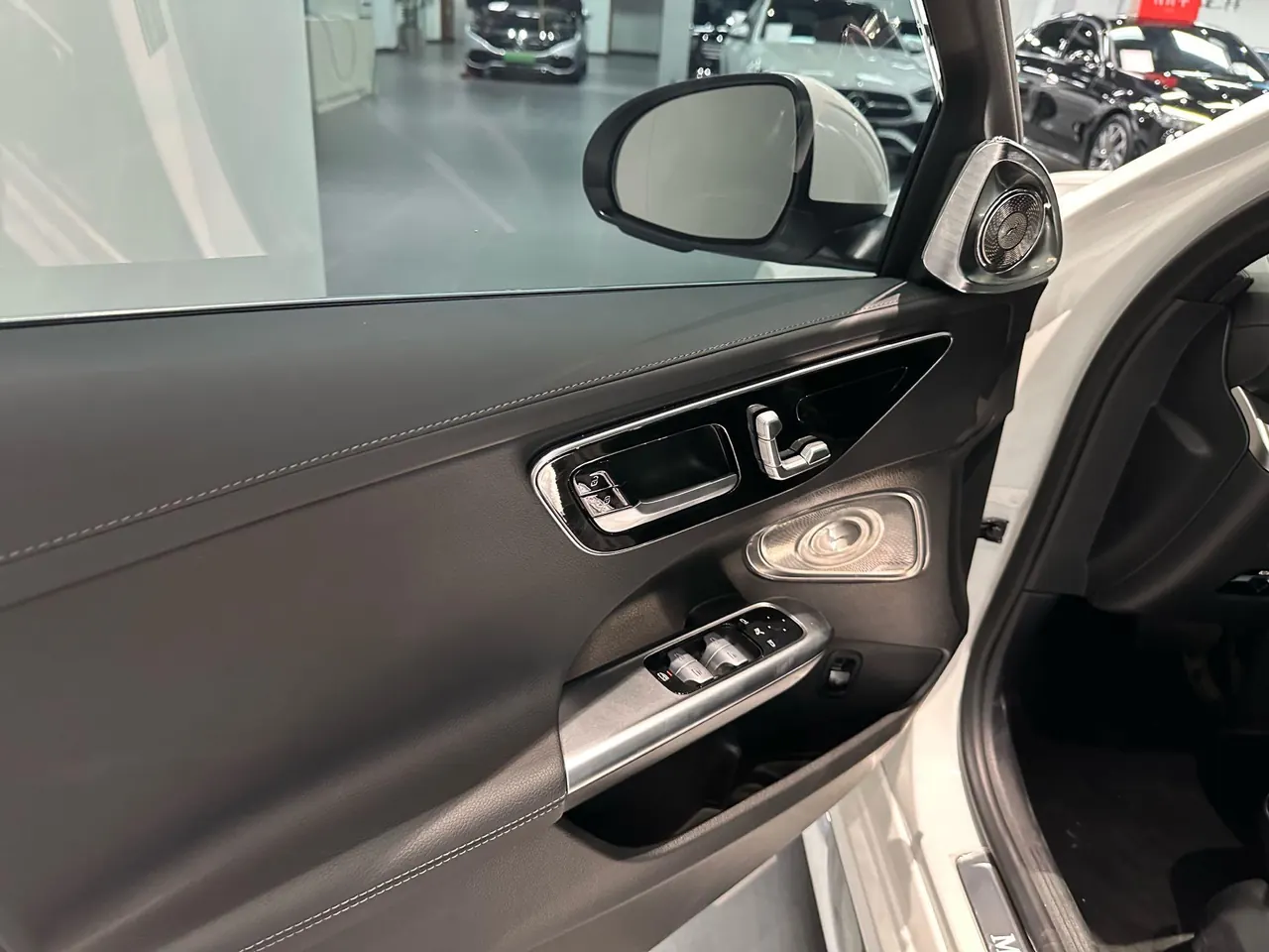 Mercedes Benz Class C 2024 C 260 L 48V 1.5T Sports Edition (Modified 3) Automatic Gear 6