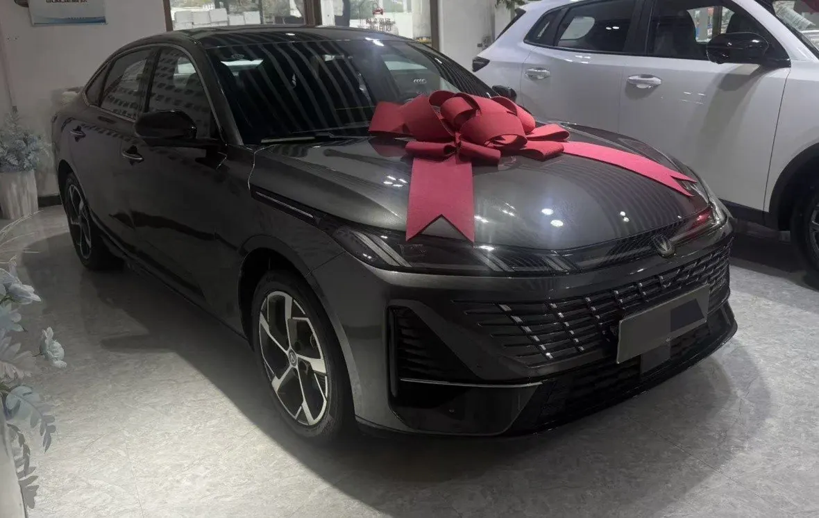 ChangAn 2026 Yidong 1.5T 500Bar Pleasant Automatic Gear 3
