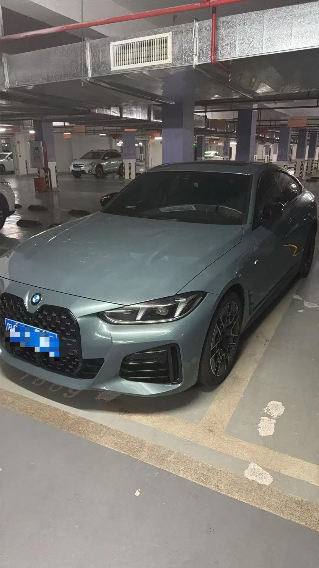 Открыть галерею: BMW 4 Series (Imported) 2024 430i Four-Door Coupe 2.0T M Sport Night Edition Automatic