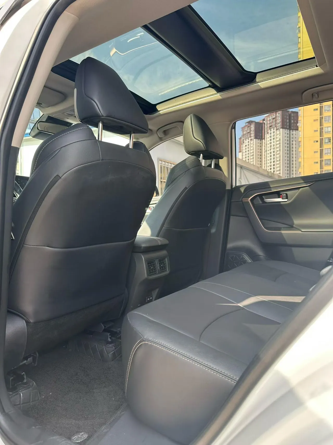 Toyota 2024 Willanda 2.0 Stepless Two-Drive Luxury PLUS Edition Automatic Gear 6