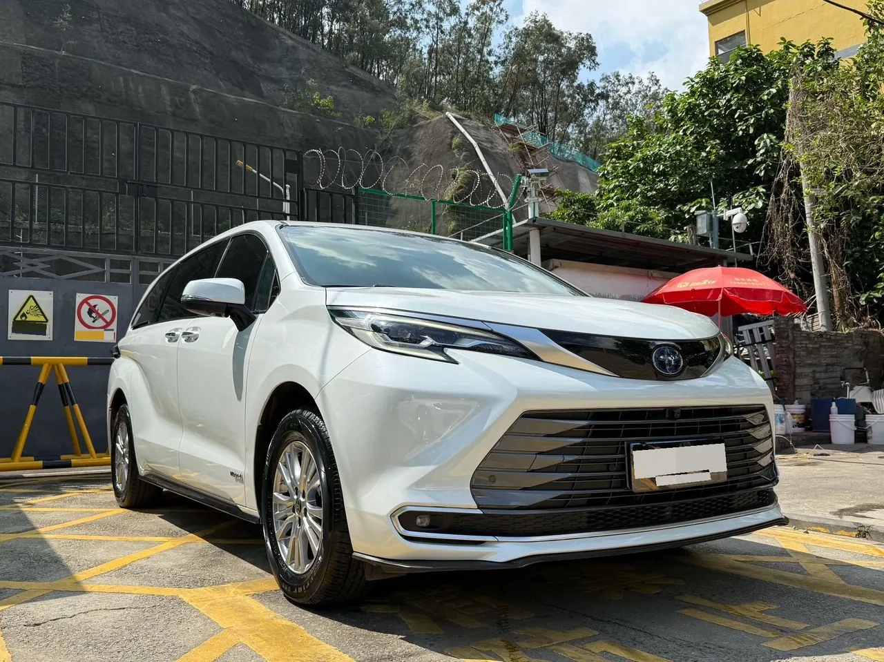 Toyota 2021 Sai 2.5 Stepless Premium Edition Automatic Gear 3