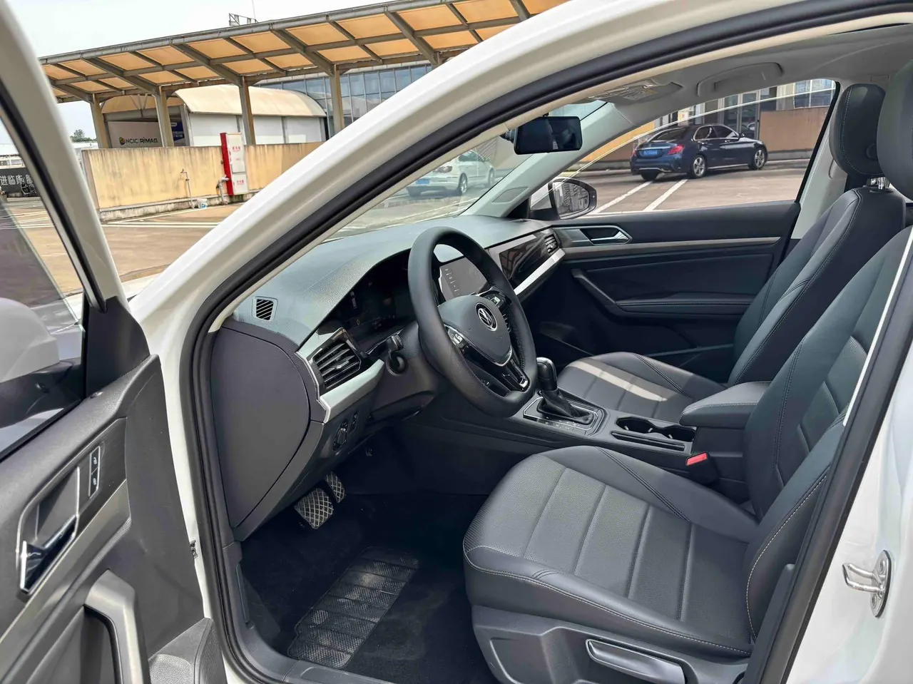 Volkswagen 2021 Lavida 1.5 Comfort Edition Automatic Gear 6