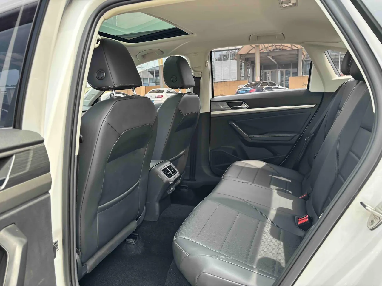 Volkswagen 2021 Lavida 1.5 Comfort Edition Automatic Gear 8