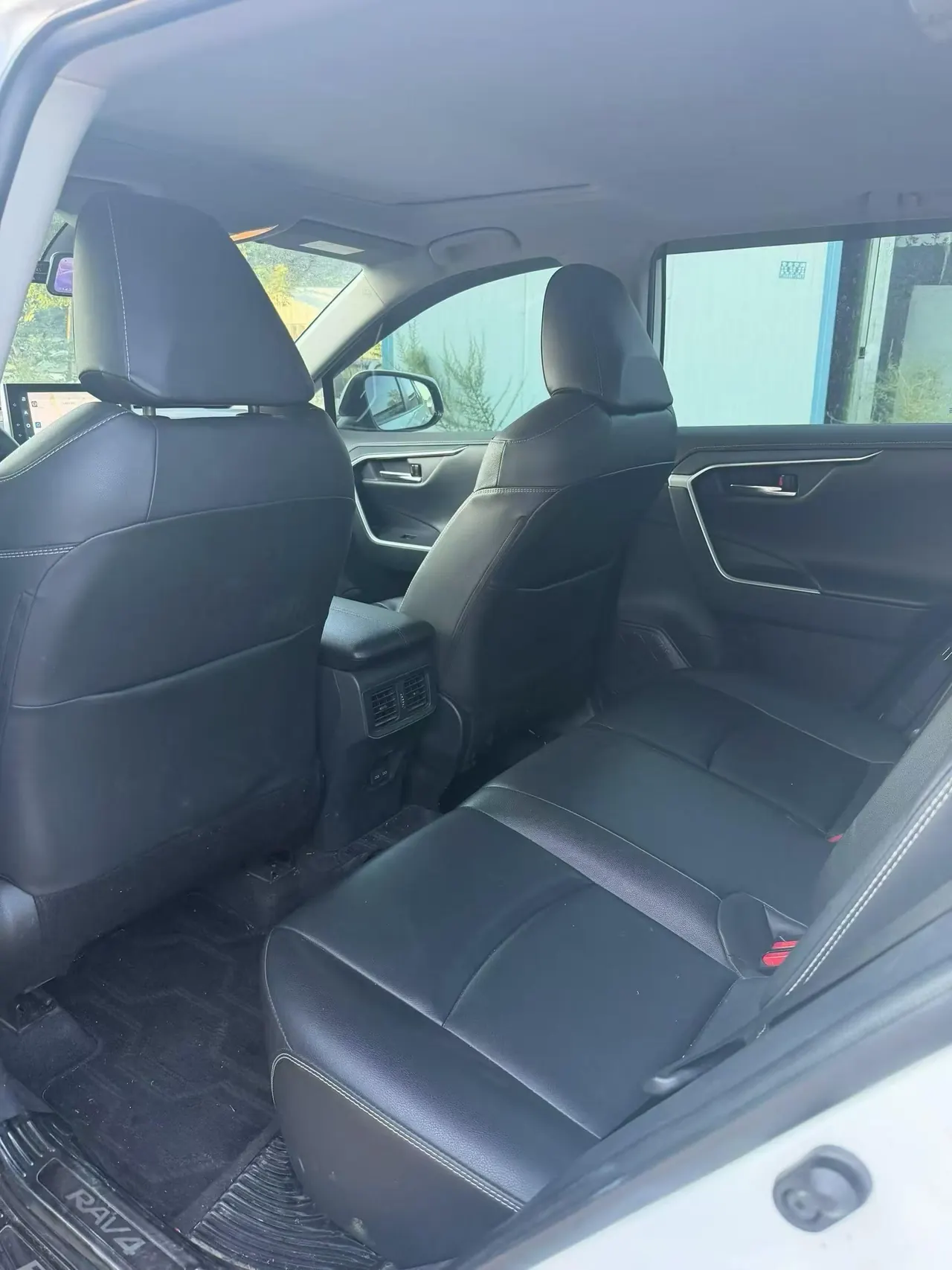 Toyota 2021 RAV4 Rongbo 2.0 Stepless Two-Drive Fashion PLUS Edition Automatic Gear 2