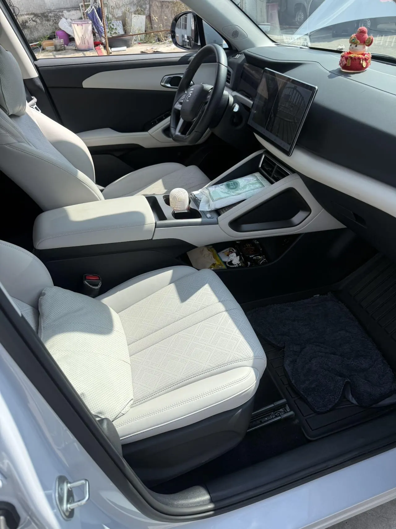 BYD 2024 Yuan UP 401KM Leading Automatic Gear 4