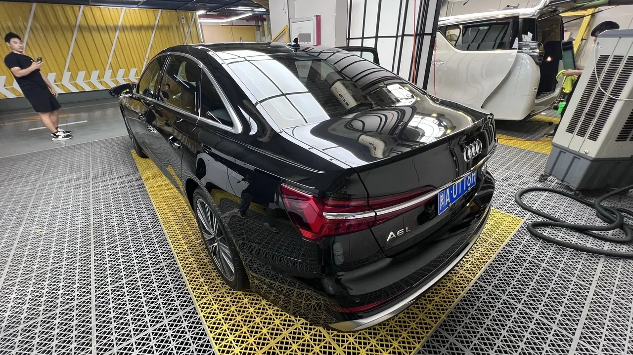 Audi 2024 A6L 48V 3.0TFSI 55TFSI Quattro enjoy dynamic automatic transmission 2