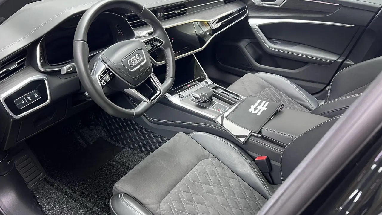 Audi 2024 A6L 48V 3.0TFSI 55TFSI Quattro enjoy dynamic automatic transmission 3
