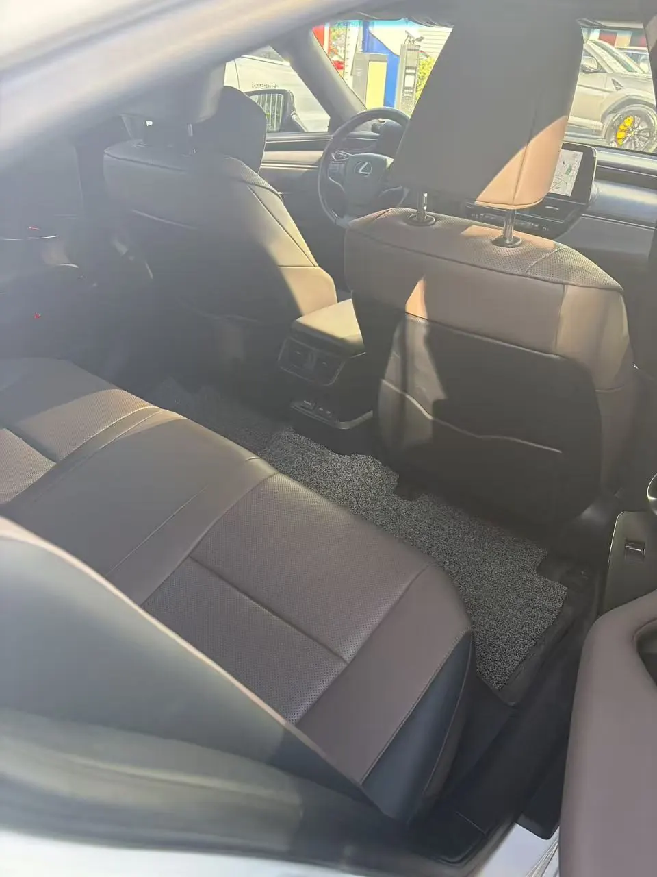 Lexus ES (Imported) 2022 ES300h 2.5 Stepless Premium Edition Automatic Gear 5