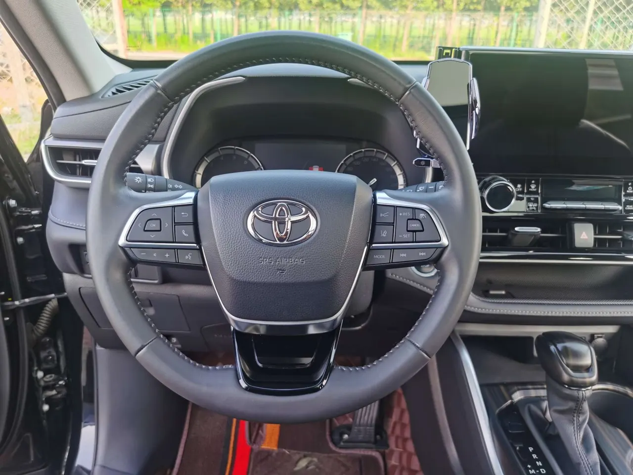 Toyota 2022 Highlander 2.0T 380T 4-wheel drive premium version 7-seat automatic gear 10