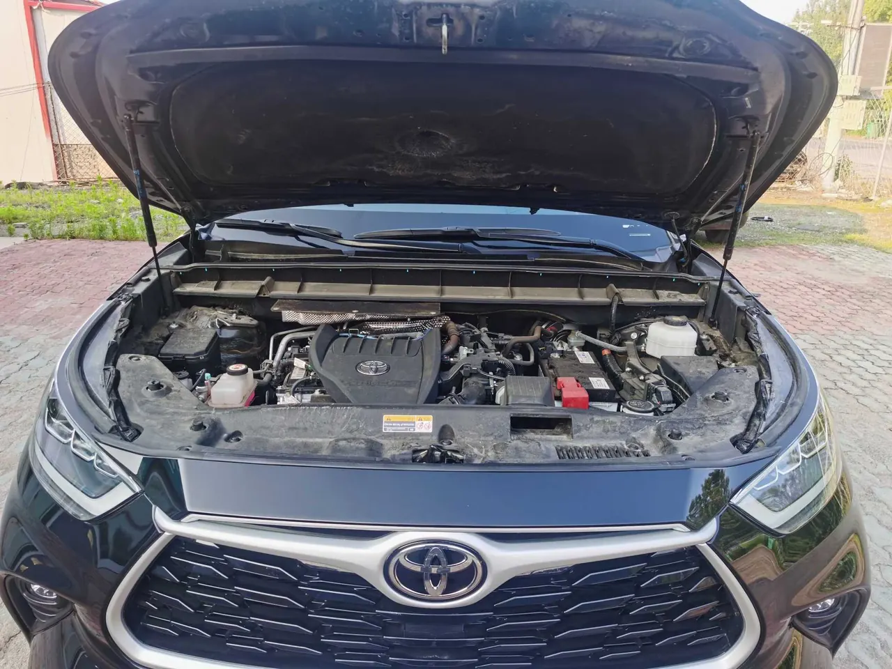 Toyota 2022 Highlander 2.0T 380T 4-wheel drive premium version 7-seat automatic gear 18