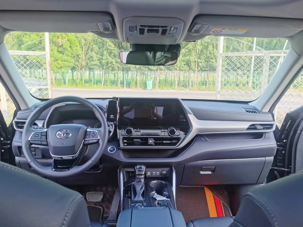 Toyota 2022 Highlander 2.0T 380T 4-wheel drive premium version 7-seat automatic gear 9