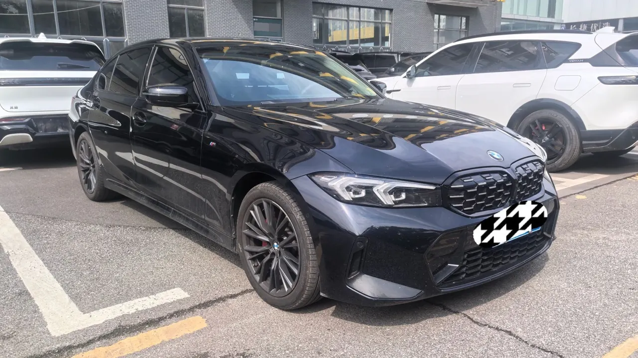 BMW 3 Series 2024 325Li 2.0T M Sports Obsidian Night Suit Automatic Gear 9
