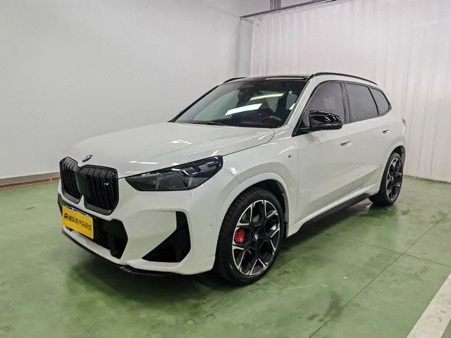 Open image lightbox: BMW 2024 X1 M35Li 2.0T automatic gear