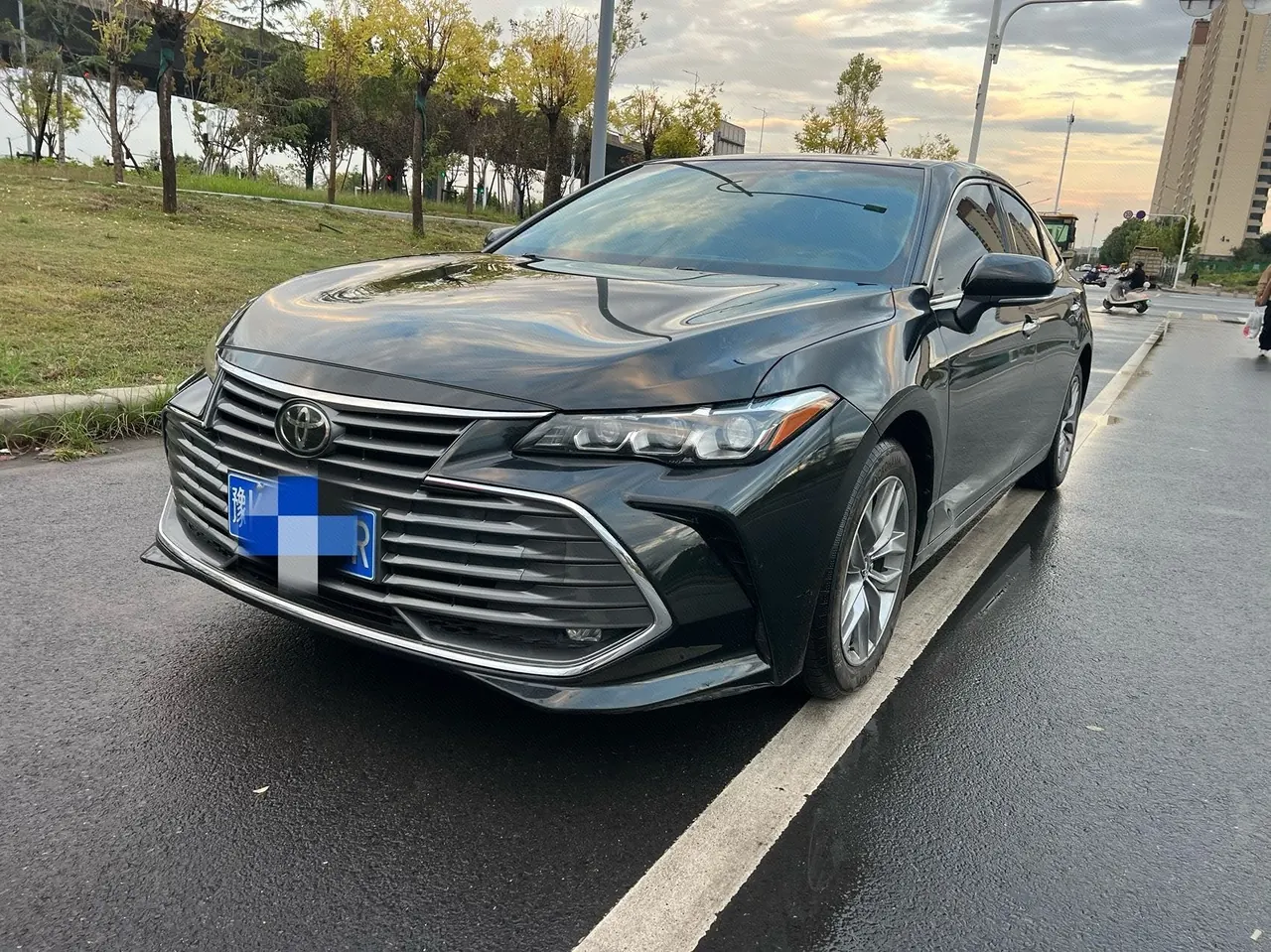 Toyota 2021 Asian Dragon 2.5 Deluxe Edition Automatic - View 1