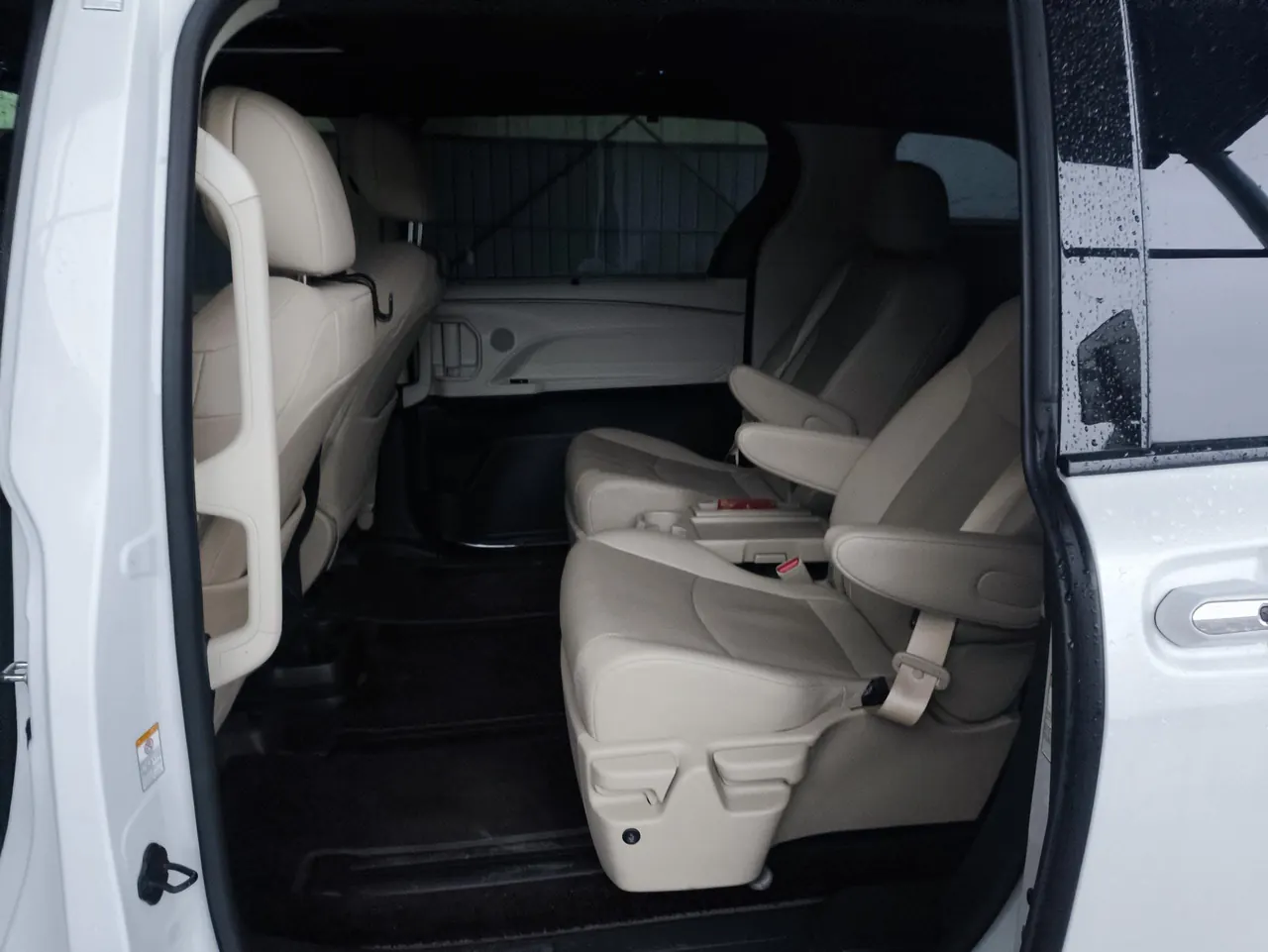 Toyota 2021 Sana 2.5 Stepless Deluxe Edition Automatic Gear 5